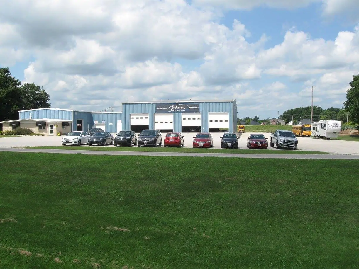 Johns Paint & Body, RV repair in Lexington