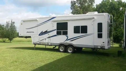 B&T RV Repair photo 3