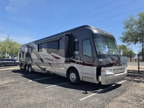 Olstrom Custom Coach photo 3