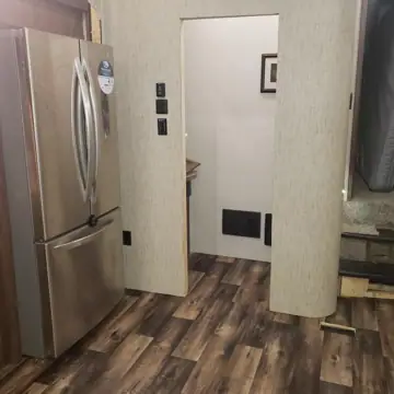 Five Star RV and Trailer Repair photo 2
