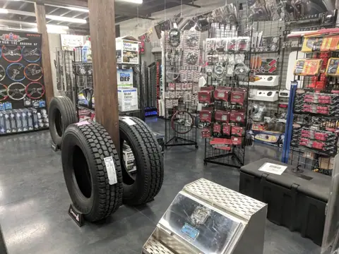 MCM Truck Repair photo 3