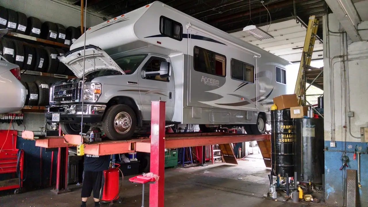 Amunrud's RV Inc., RV repair in Sidney