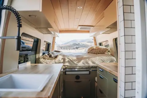 Tierra Traveler - Camper Van Rentals in Montana photo 3