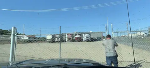 Phillip Hollingsworth's Family RV Service photo 3