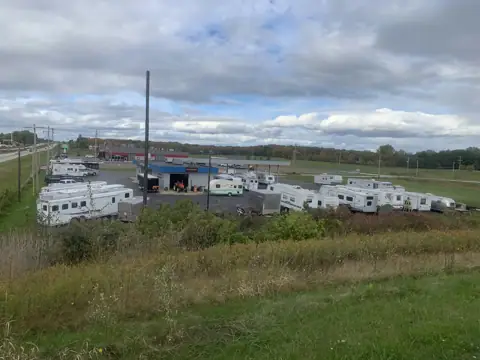 The Dr’s Trailer & RV Shop photo 2
