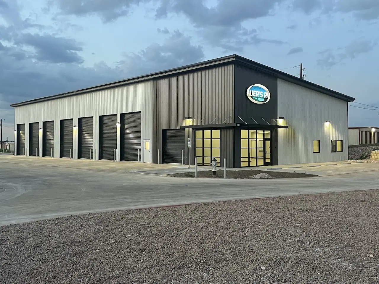 Auer's RV Premier Service and Collision Center, RV repair in Georgetown