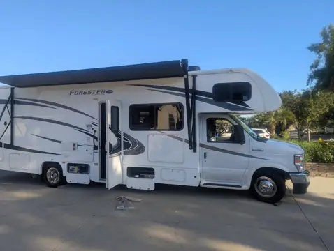 Mike Thompson's RV Super Store photo 3