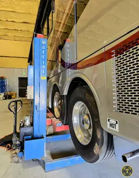 1836 HD | RV & Truck Repair photo 3