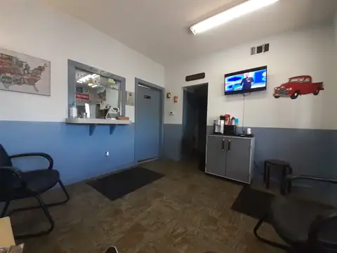 David's Auto Central in Stafford, TX