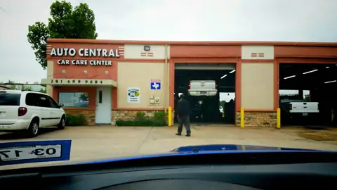 David's Auto Central photo 3