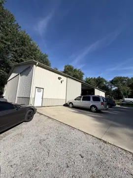 Daniels Garage LLC - Auto & RV Repair in Martinsville, IN