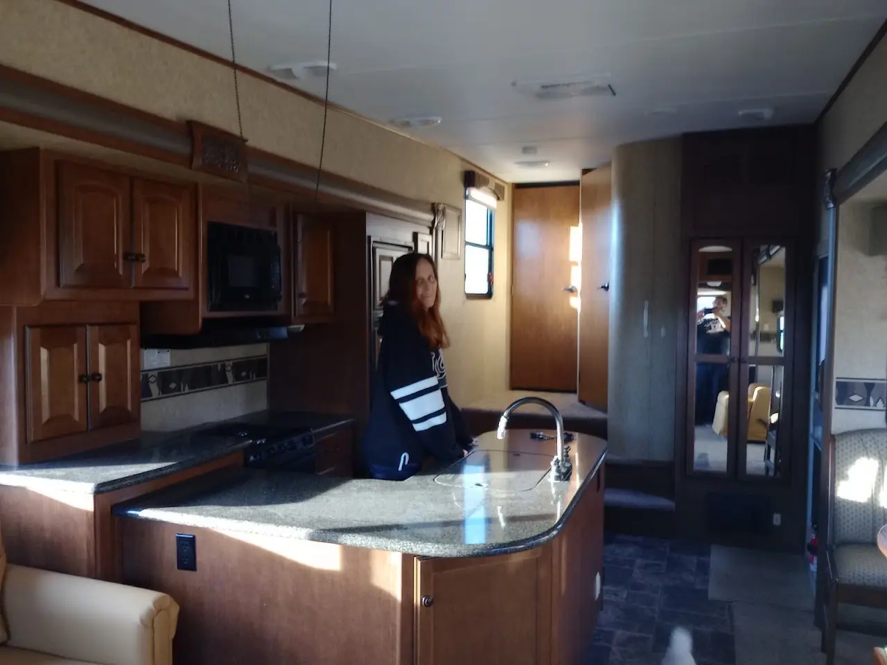 Oak Lake RV Sales of Moose Lake, MN, RV repair in Moose Lake