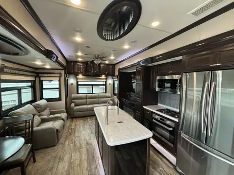 Weekender RV Sales and Service in Warsaw, MO