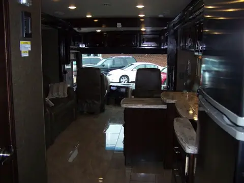 Magnum RV photo 3