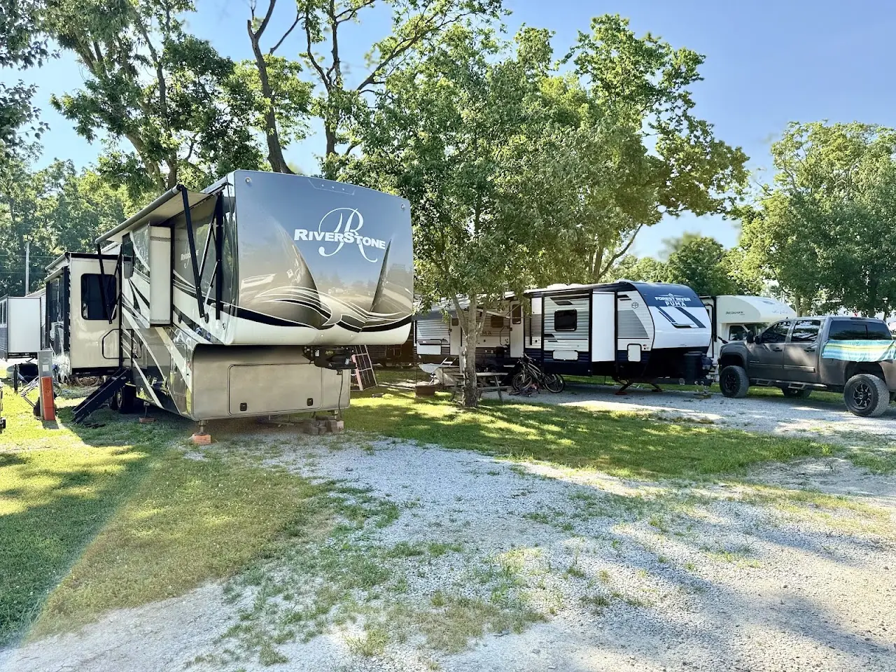 S&H Campground, RV repair in Greenfield