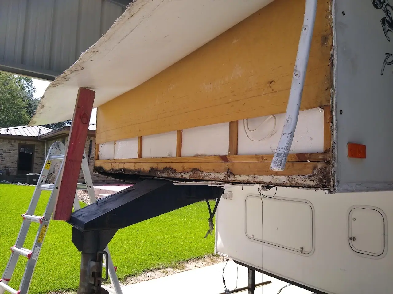 Brogan's Mobile Home and Mobile RV Repair Service, RV repair in Etoile
