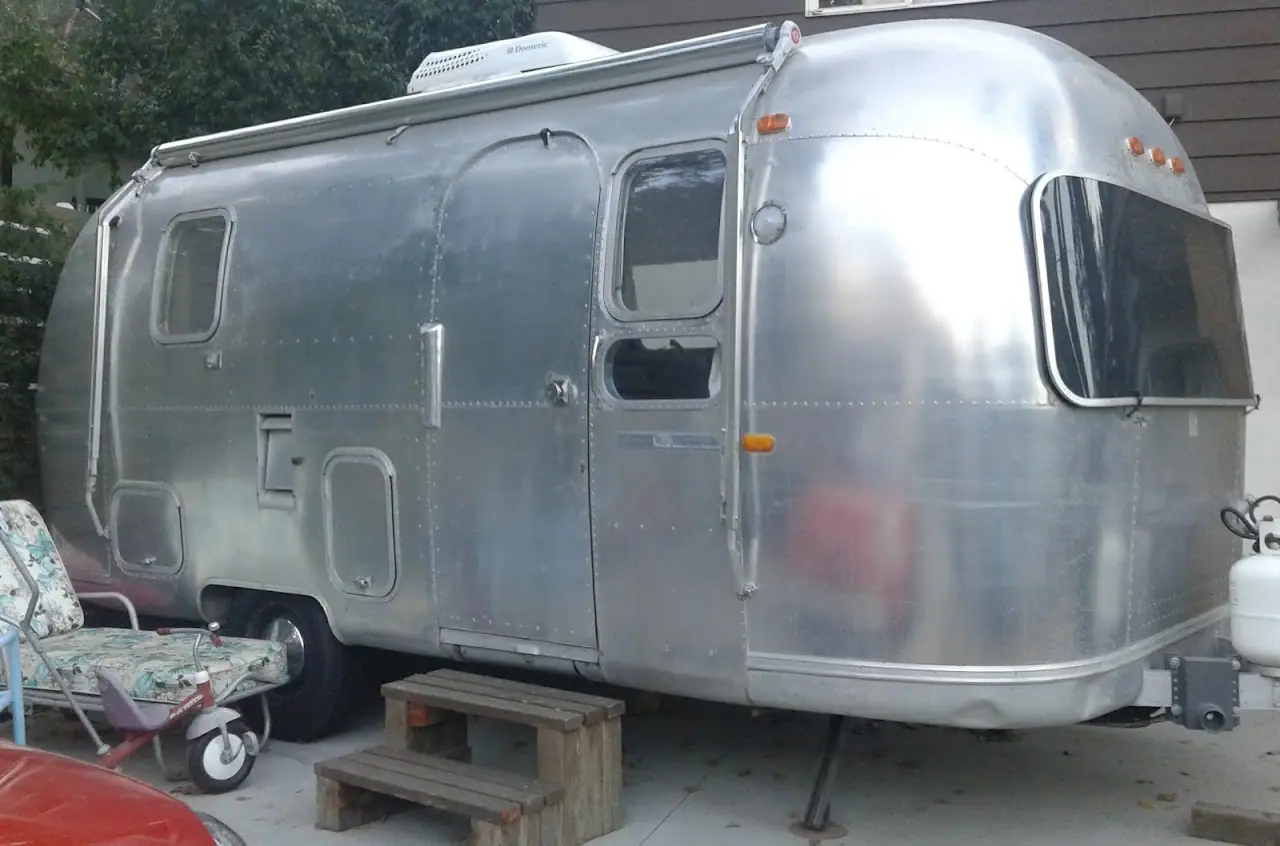 Retro Odyssey, RV repair in Granada Hills