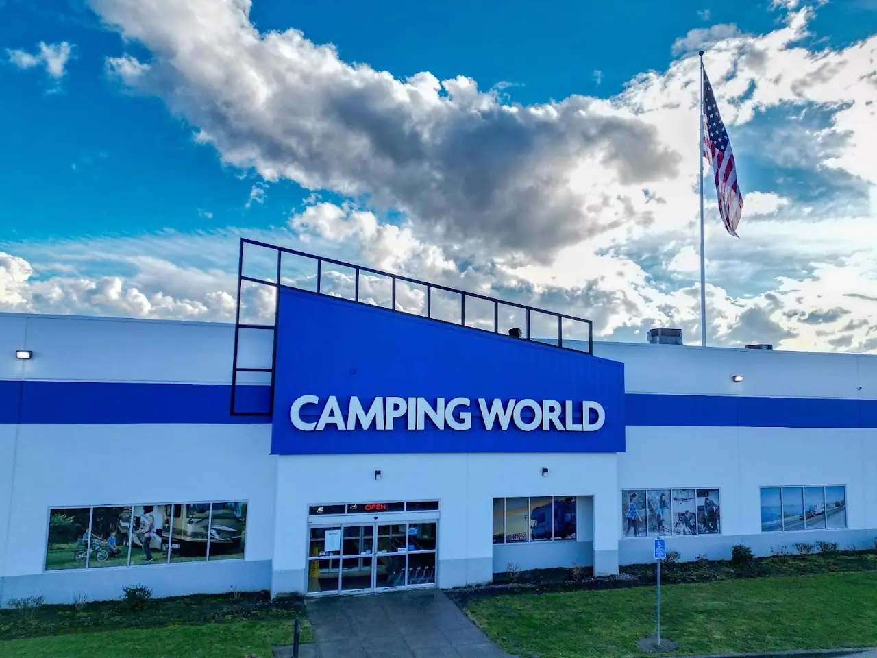 Camping World - Wood Village, RV repair in Wood Village
