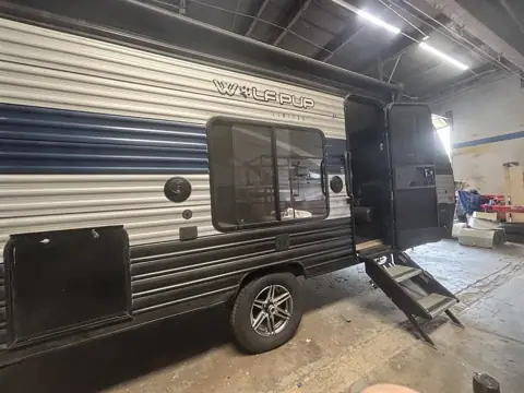 Rocky Mountain RV Service and Trailer Repair photo 2