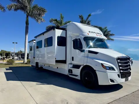 AMERICAN DREAMS RV SERVICE in Lake City, FL