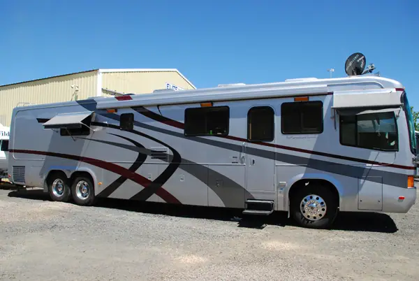 Mackin Street Customs & Rv's, RV repair in Bend
