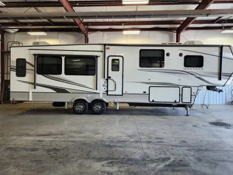 Lakeshore RV Center photo 3