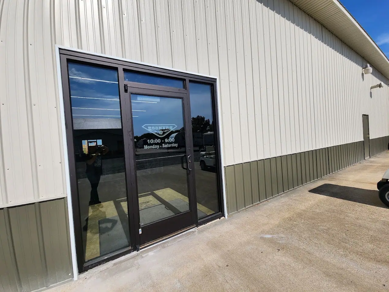 Zoomers RV of Illinois, RV repair in Ina