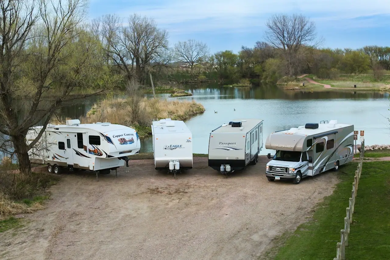 Zomer RV & Rentals, RV repair in Orange City