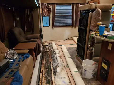 RV Service & Repair - Shoreline RV photo 3