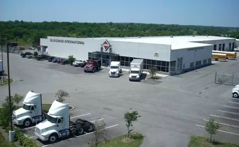 Bluegrass Truck, Bus, & RV photo 3