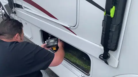 Holt Brothers Mobile RV photo 2