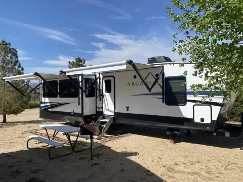 Holt Brothers Mobile RV photo 3