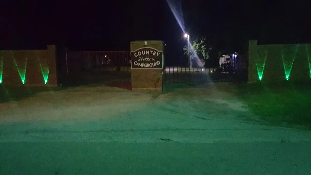Country Hollow RV Park & Campground, RV repair in Shawnee