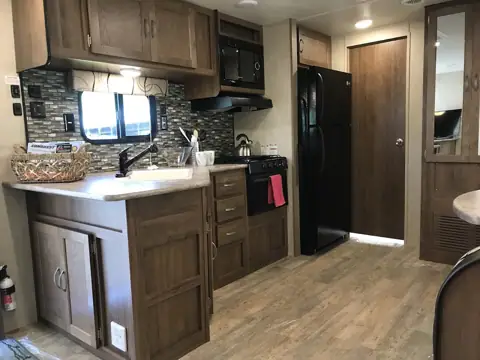 Bear Creek RV photo 3