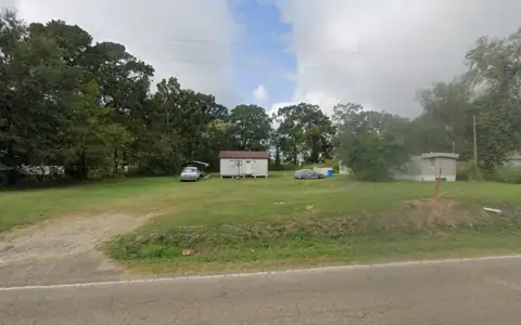 In and Out Camper photo 3