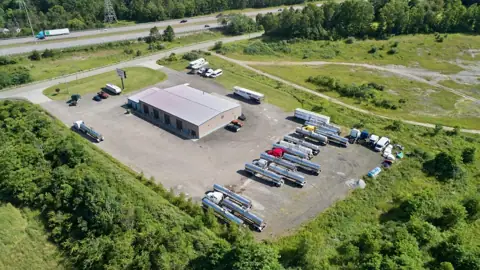 Checkered Sales/Service in Girard, OH