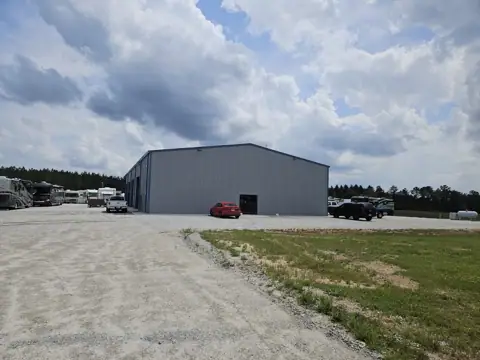 Lakeside RV Repair LLC aka The RV Place photo 2