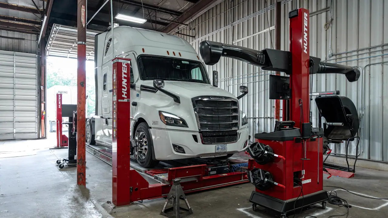 FleetPro Truck Center Inc, RV repair in Fletcher
