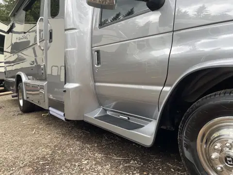 INSIDE OUT RV MOBILE AND IN SHOP REPAIRS photo 3