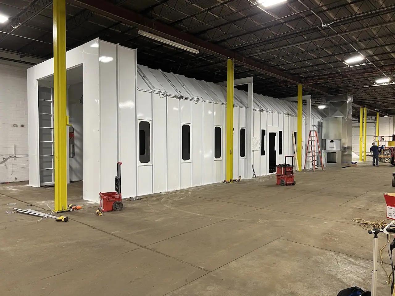 Noller Commercial Body & Paint, RV repair in Topeka