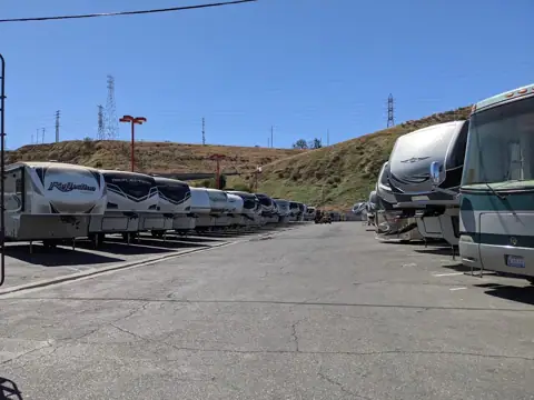 Mike Thompson's RV Service, Body, & Parts photo 2