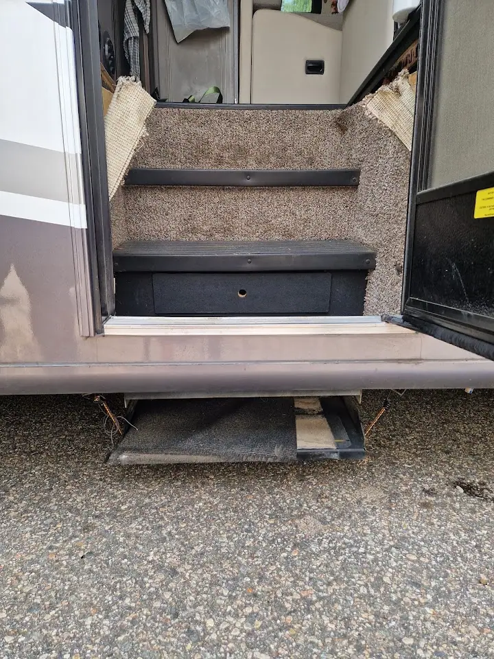 Rick's RV Care Ctr LLC, RV repair in Columbia