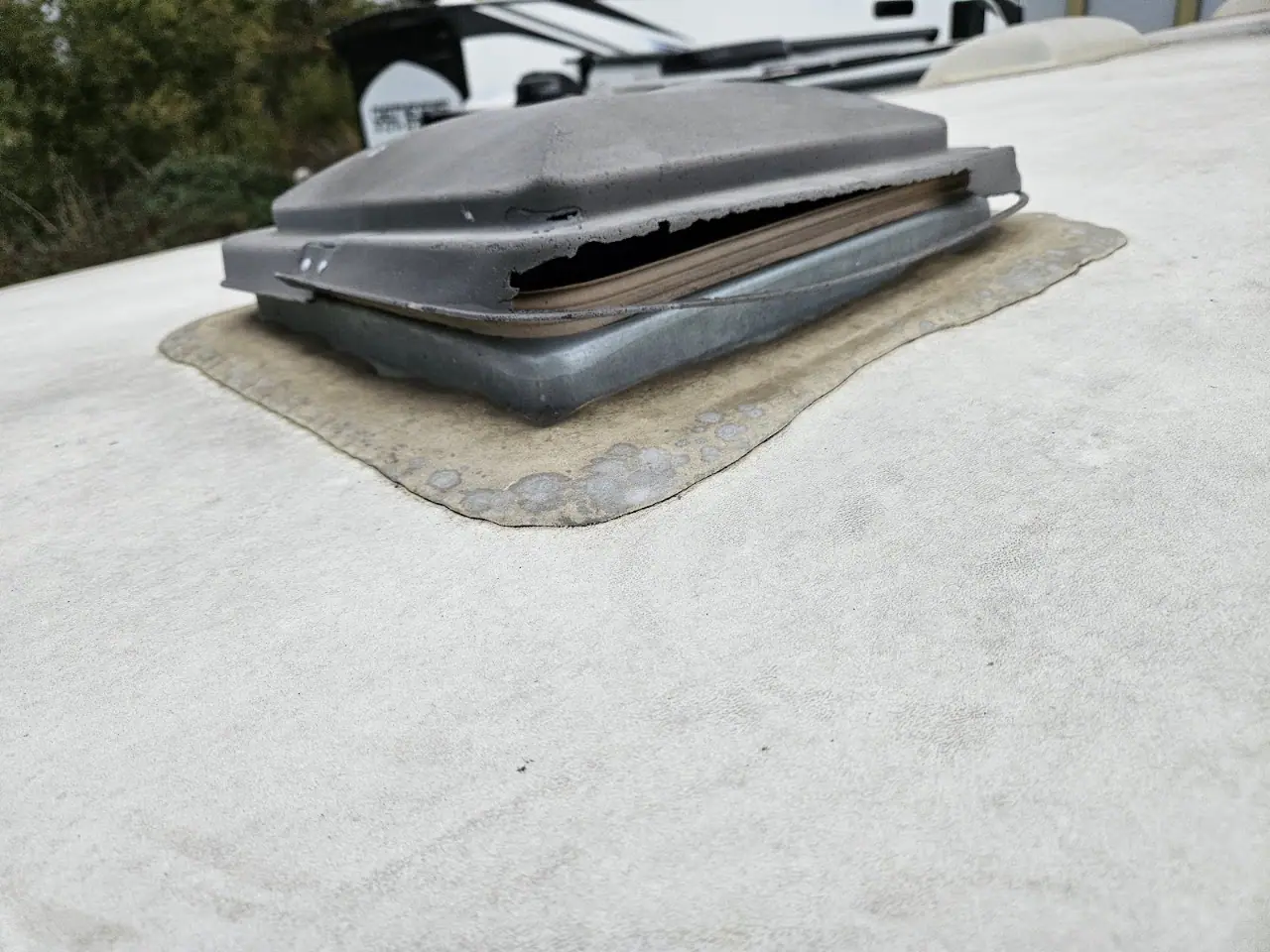 Road Runner RV, RV repair in Brentwood
