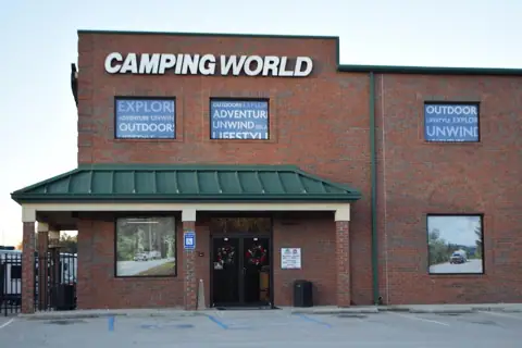 Camping World - Oakwood in Oakwood, GA