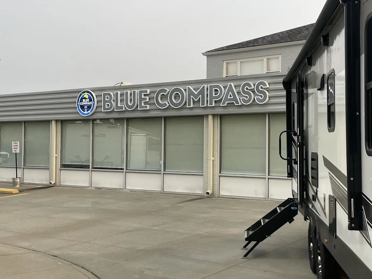 Blue Compass RV St Louis, RV repair in Eureka