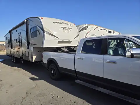 Bakersfield RV Center in Bakersfield, CA