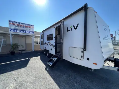 BOAT AND RV OUTLET photo 3