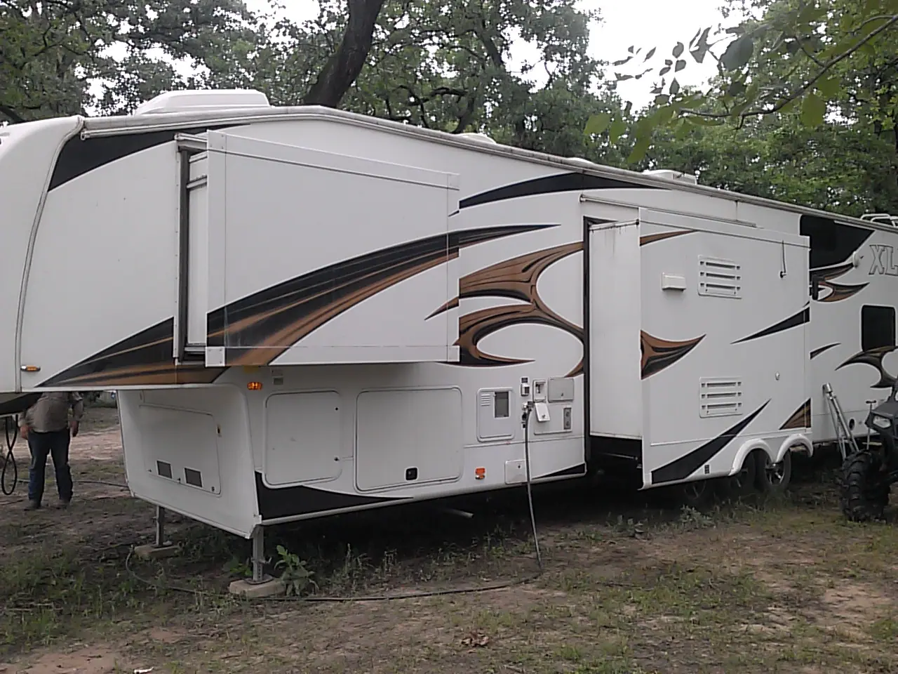 Robertson and Son RV Repair, RV repair in Wortham