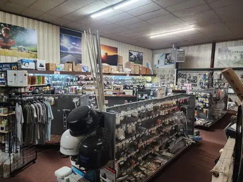 Fourwinds RV photo 2
