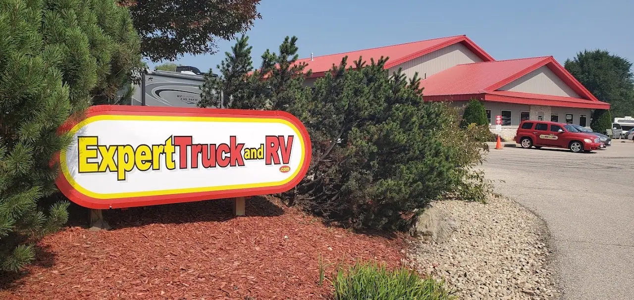 Expert Truck and RV Service, RV repair in Oronoco
